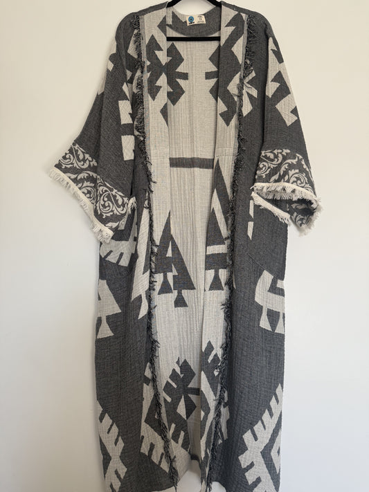 Kaftan - Gray Kilim