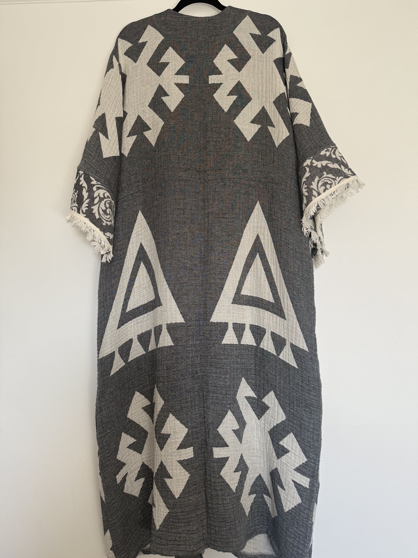 Kaftan - Gray Kilim