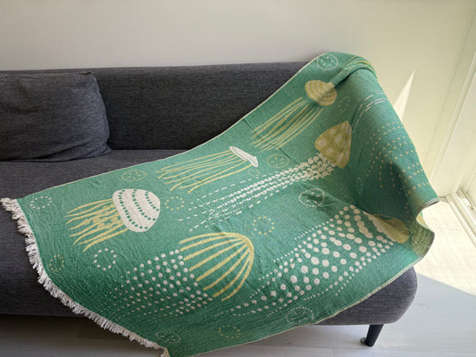 100% cotton Jelly Fish towel/throw, Green & Yellow