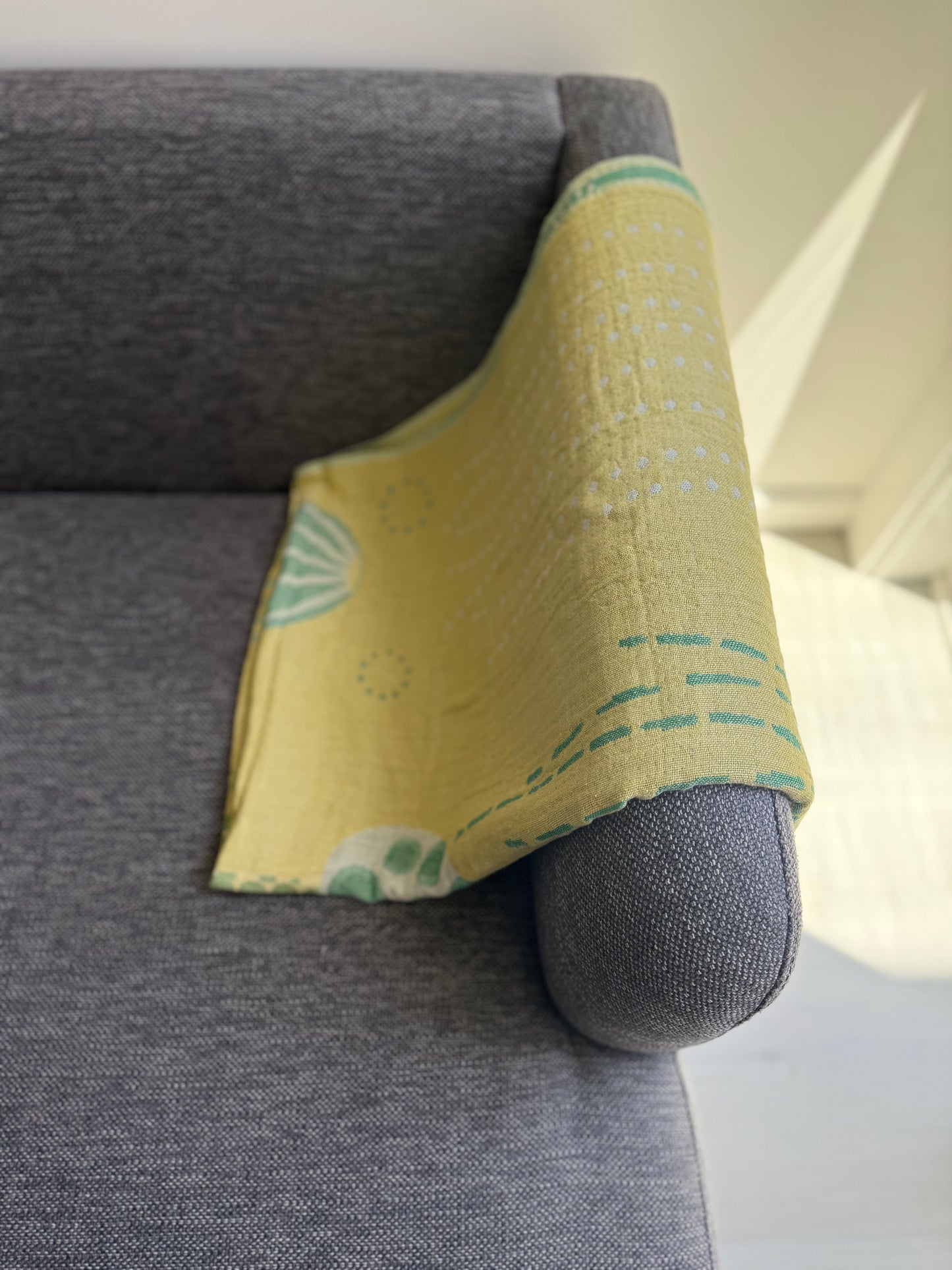 100% cotton Jelly Fish towel/throw, Green & Yellow