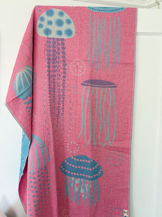100% cotton Jelly Fish towel/throw, Pink & Turquoise